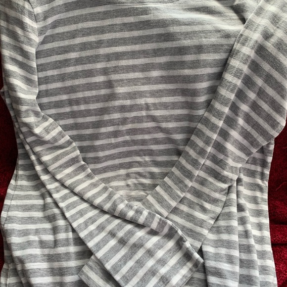 5 Piece Woman’s Large Bundle - Picture 4 of 8